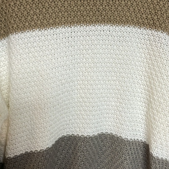 Size XL Color block Tan, White, Mocha Color Mock-neck Soft Stretchy Sweater - Picture 4 of 6